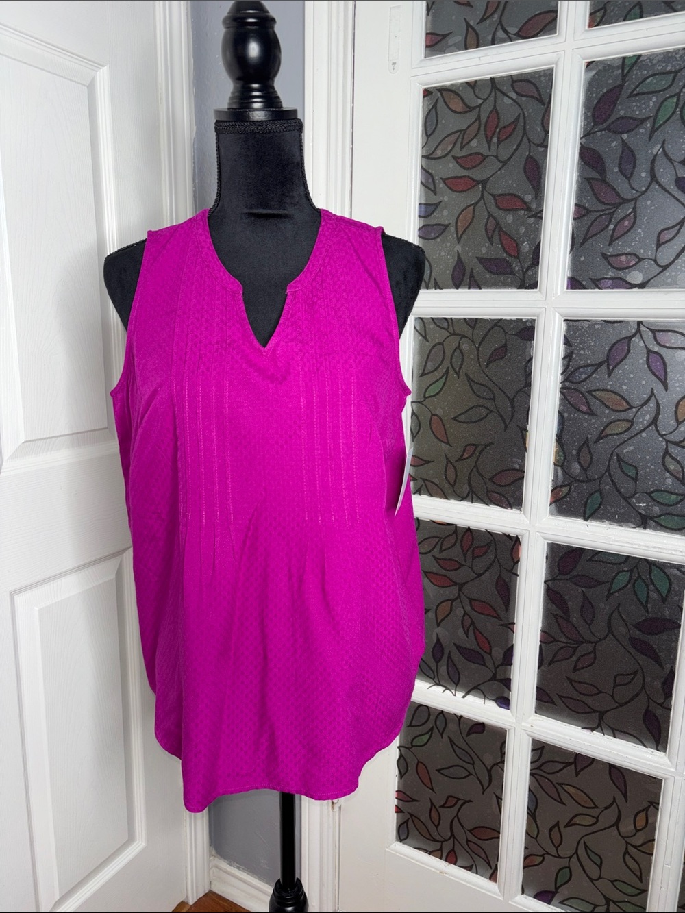 croft & barrow Sleeveless V-Notch Camisole in Vibrant Magenta